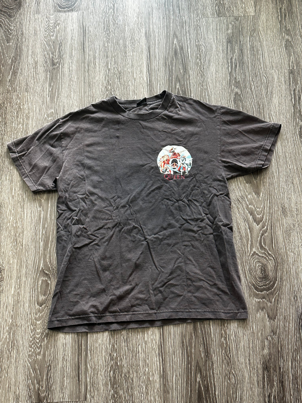 Queen Band Tee