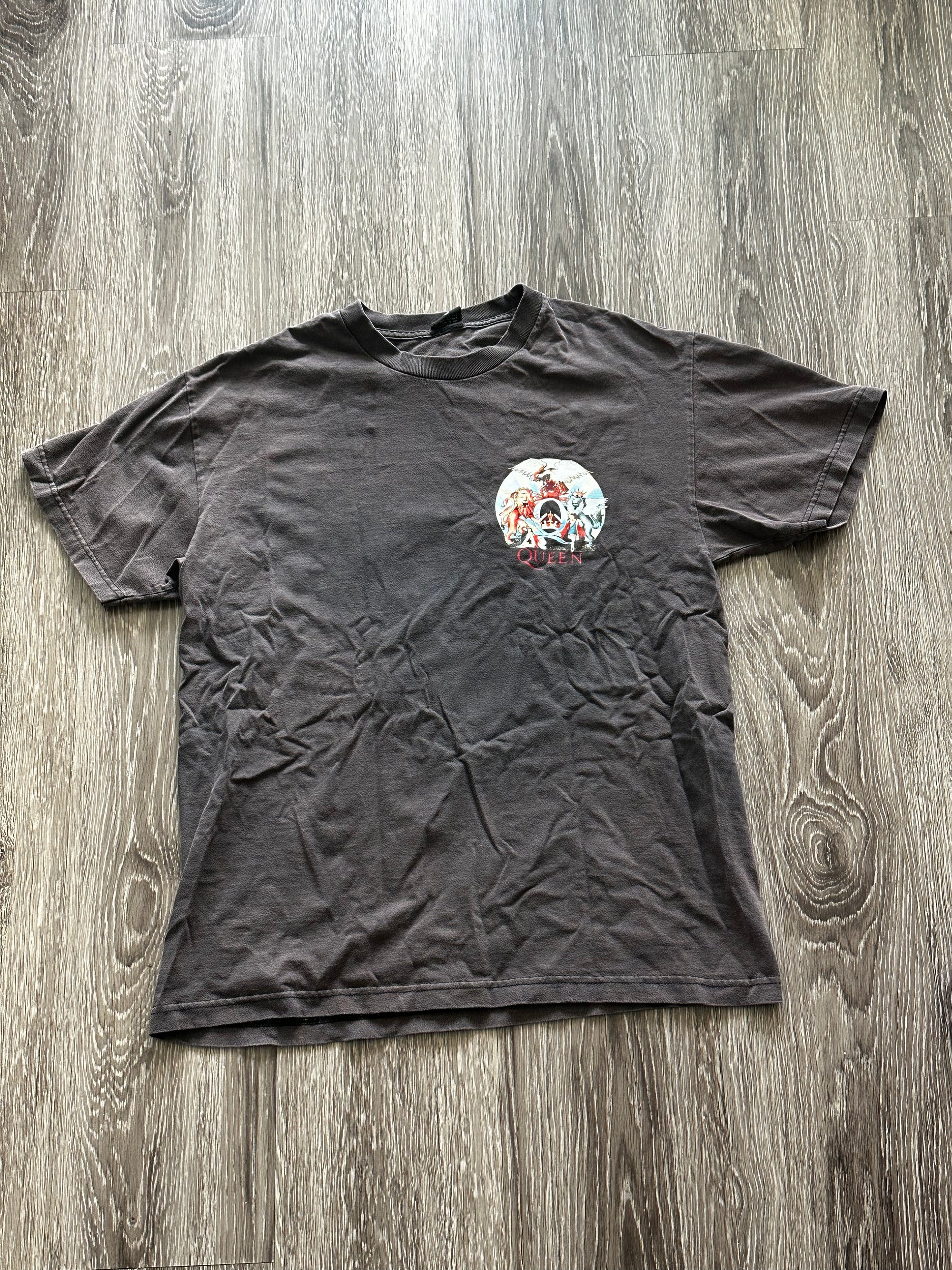 Queen Band Tee