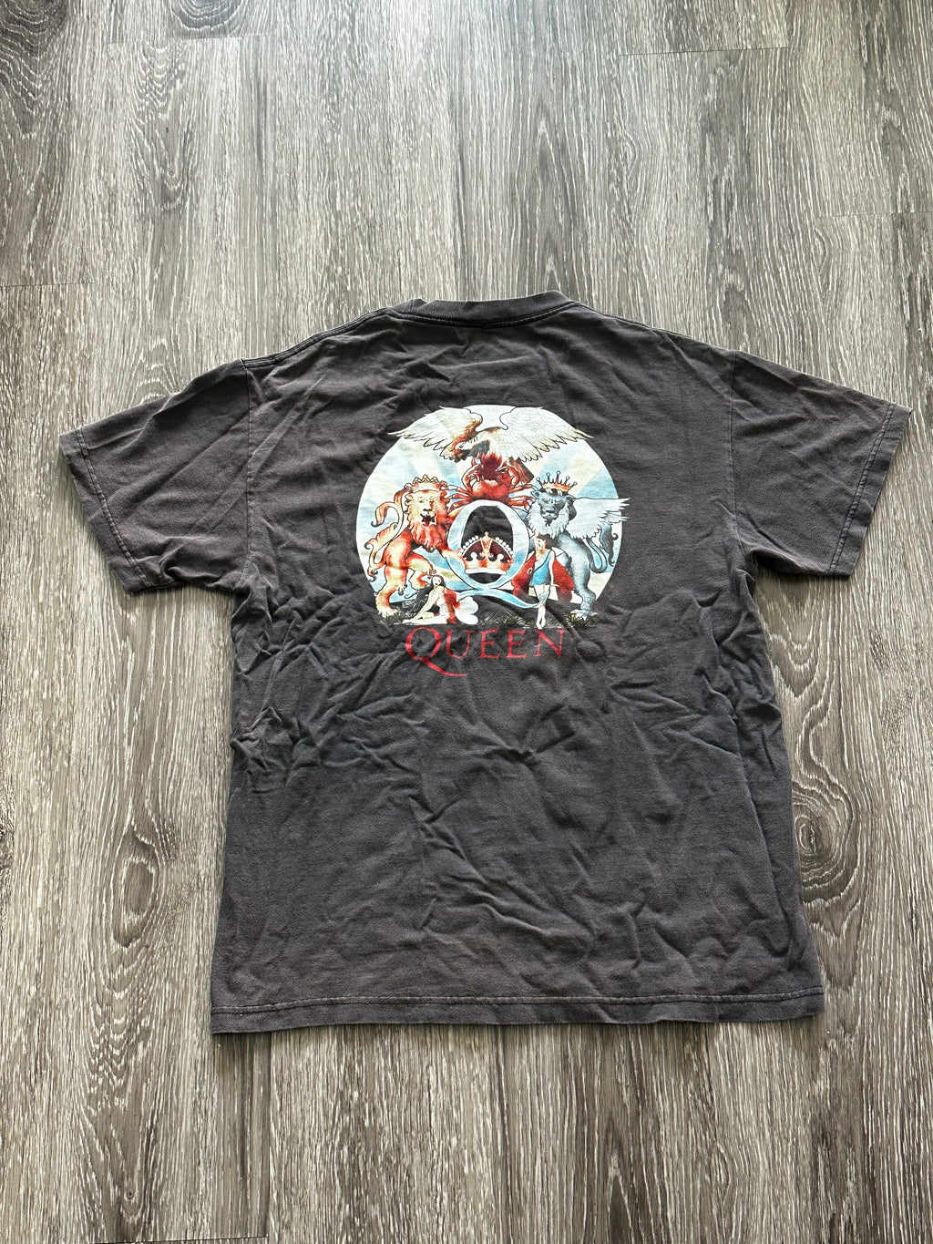 Queen Band Tee
