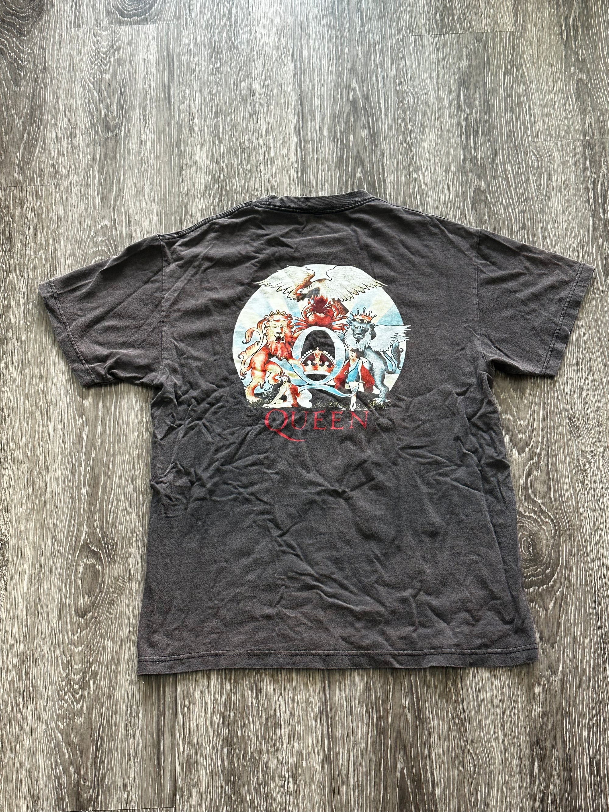 Queen Band Tee